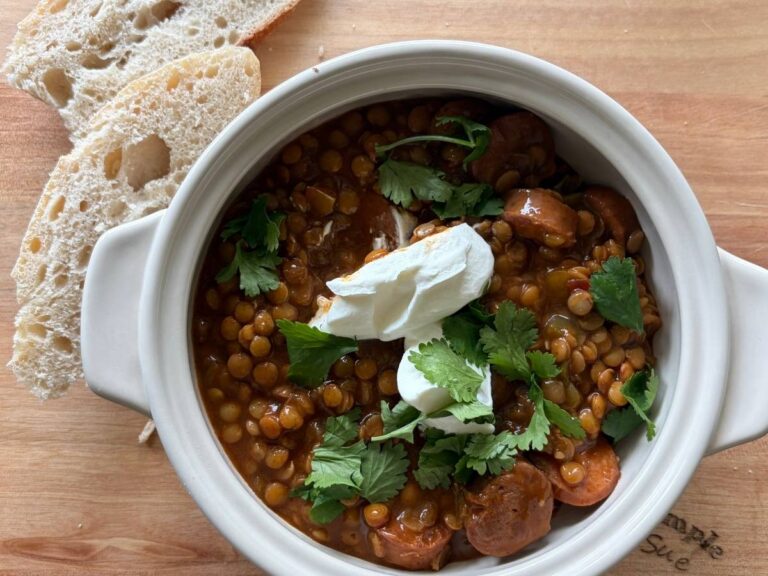 Easy Crock-Pot Green Lentil Chili with Chicken Sausage