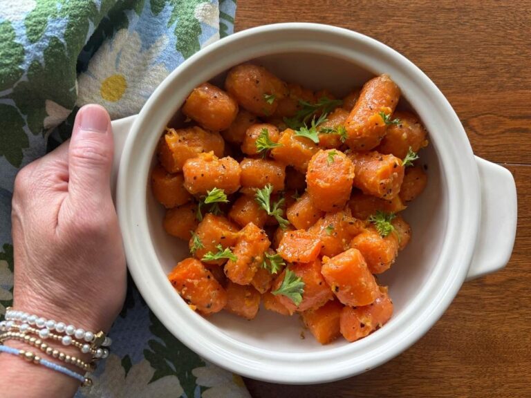 Honey Glazed Carrots Recipe (Easy Stovetop Side Dish)