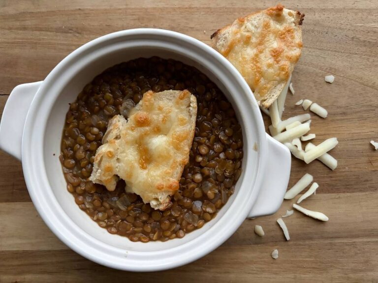 Simple French Onion Lentil Soup